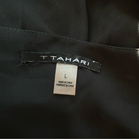 T Tahari black tank blouse size large - Picture 4 of 4